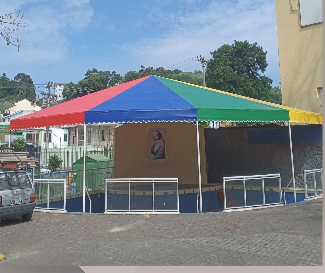 Tenda CircoChapeu de Sol Multicor (Tenda HexagonalOctogonal para Eventos)